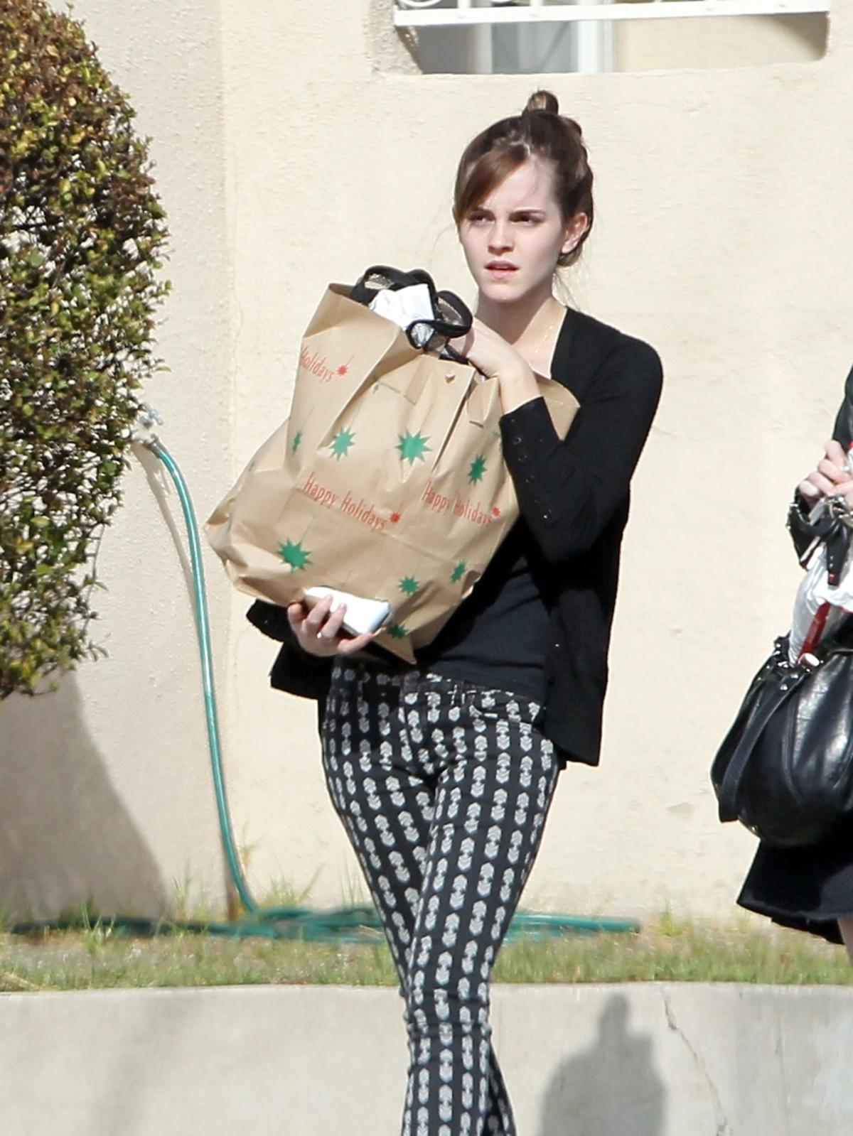Emma Watson z przyjaciółką w Los Angeles