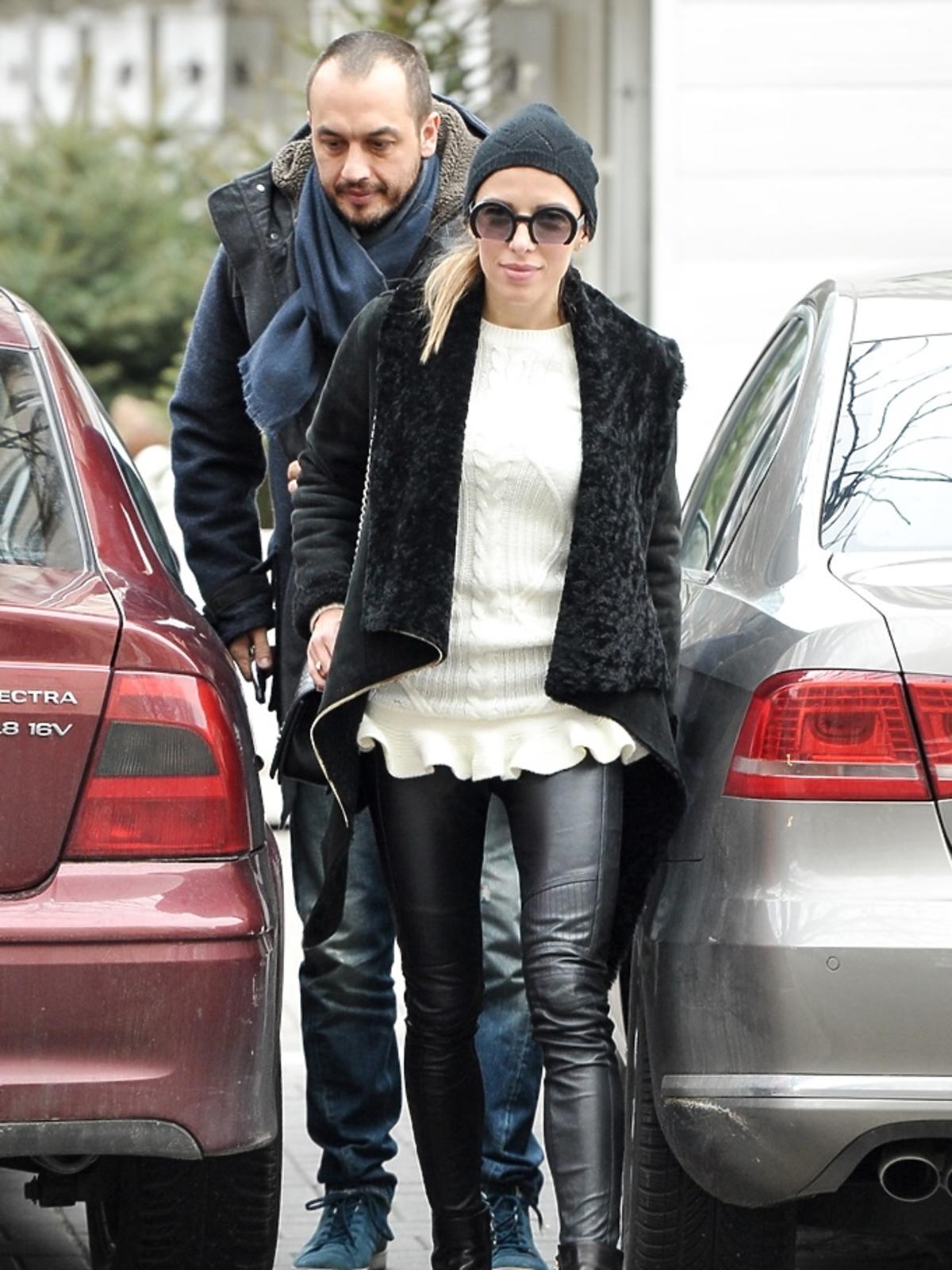 Ewa Chodakowska, Lefteris Kavoukis