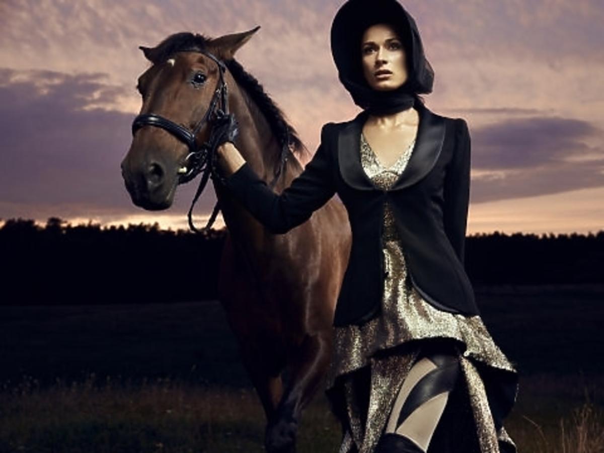 Ewelina Pachucka w sesji konnej w Top Model
