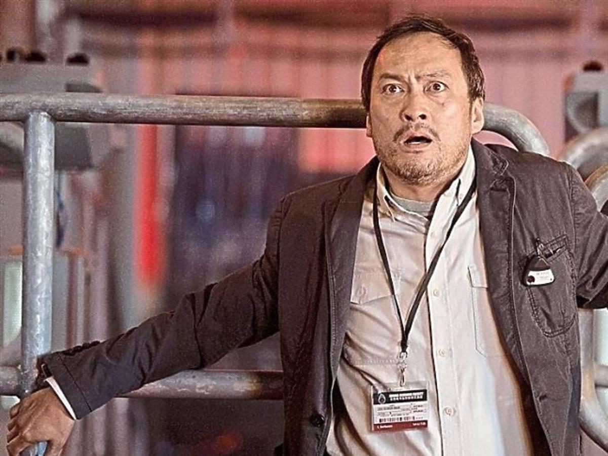 godzilla-ken-watanabe-article-44198.jpg