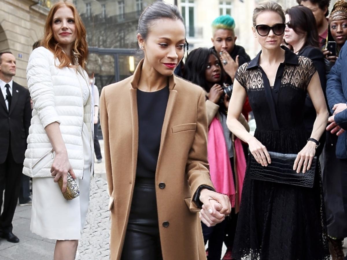 Gwiazdy przed pokazem Miu Miu na Paris Fashion Week