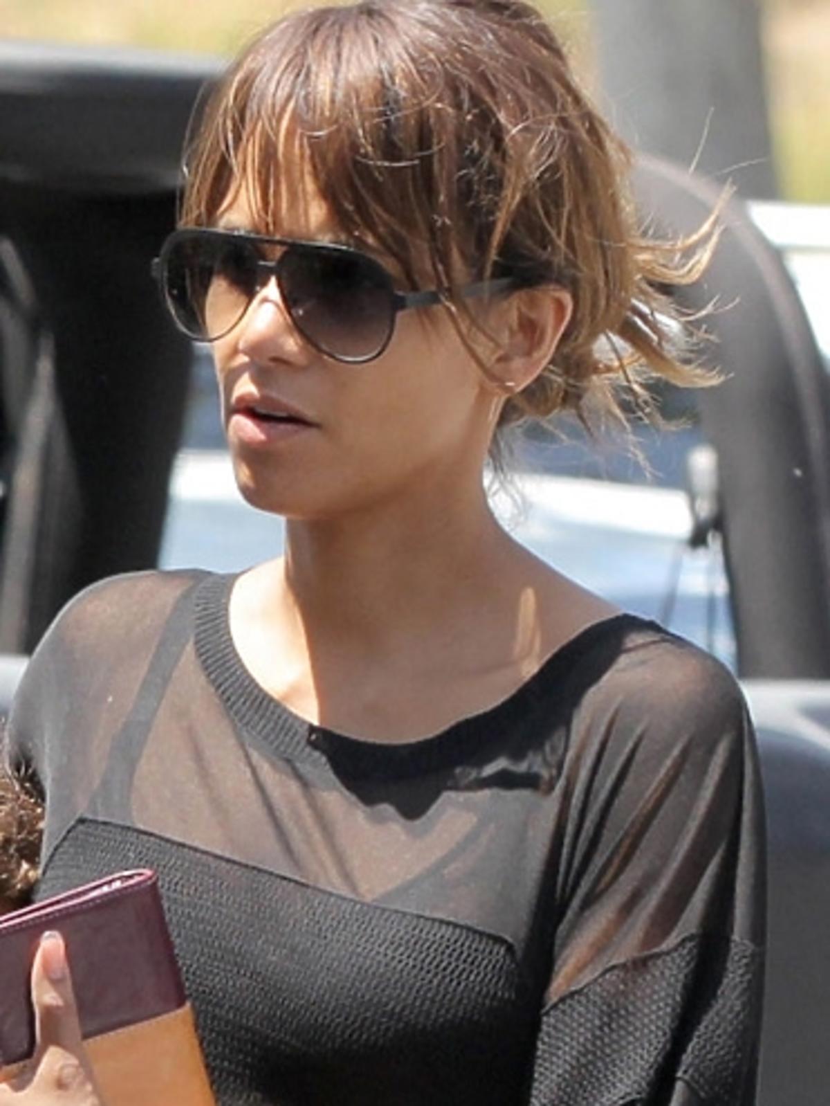 Halle Berry z córką na zakupach