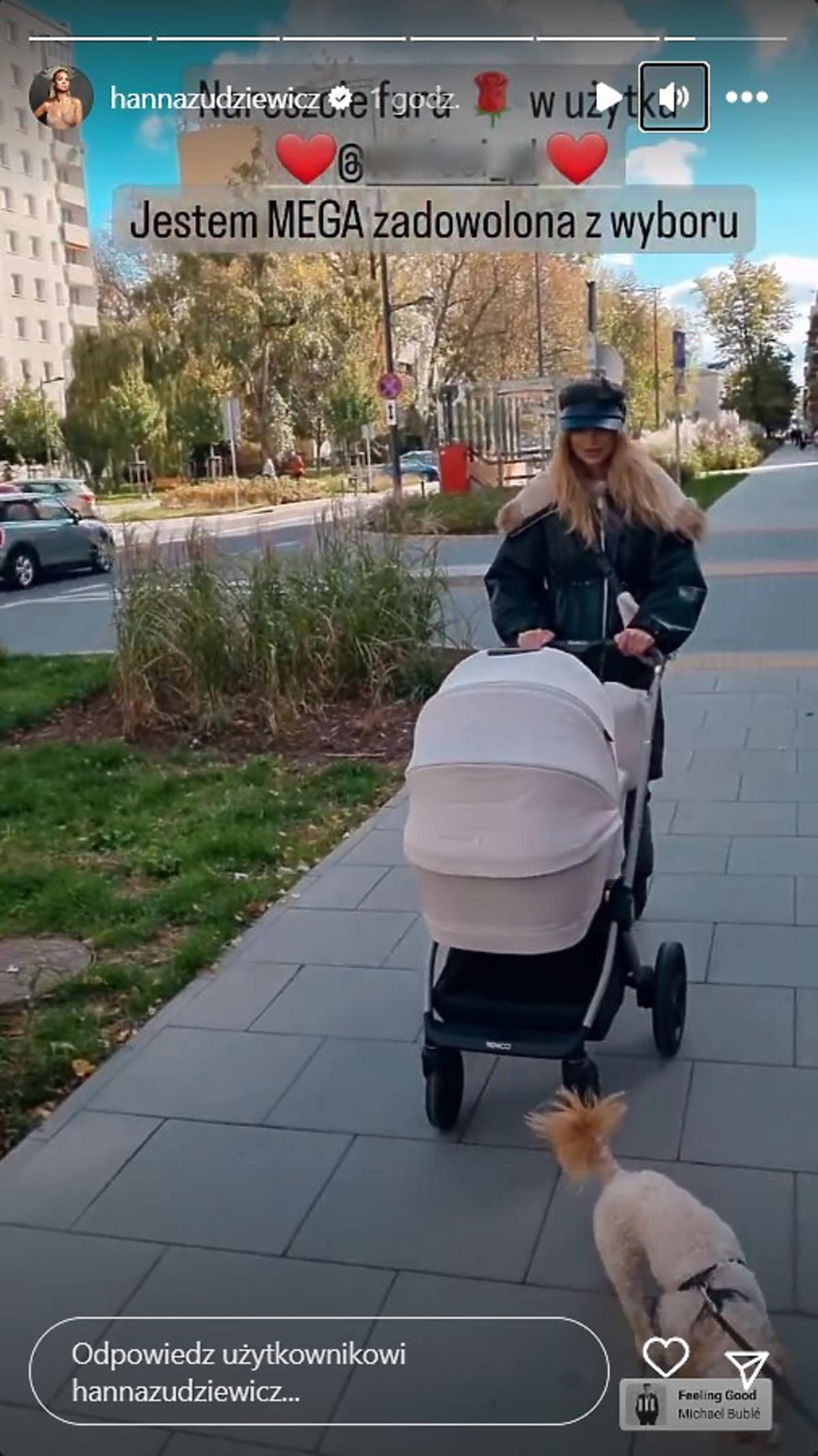 Hanna Żudziewicz z wózkiem 