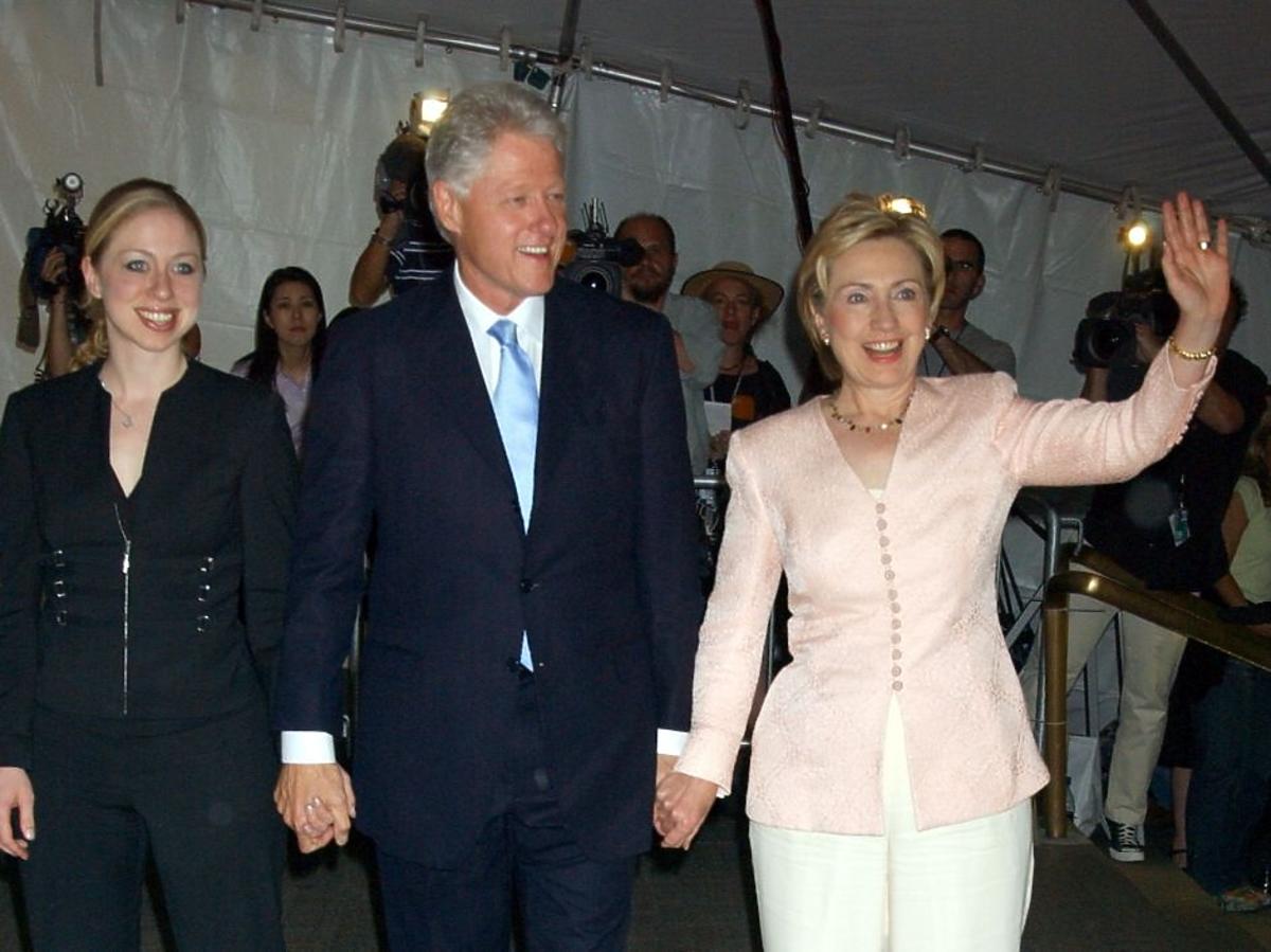 Hillary Clinton z mężem i córką