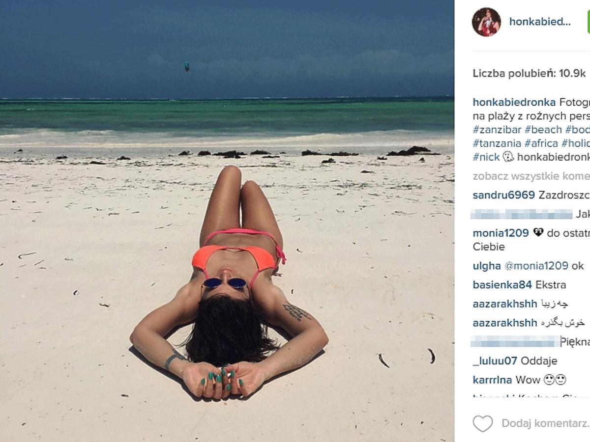 Honorata Skarbek na plaży