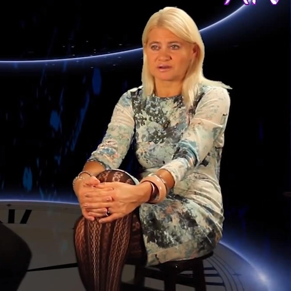 izabela-kisio-skorupa-o-oli-kisio
