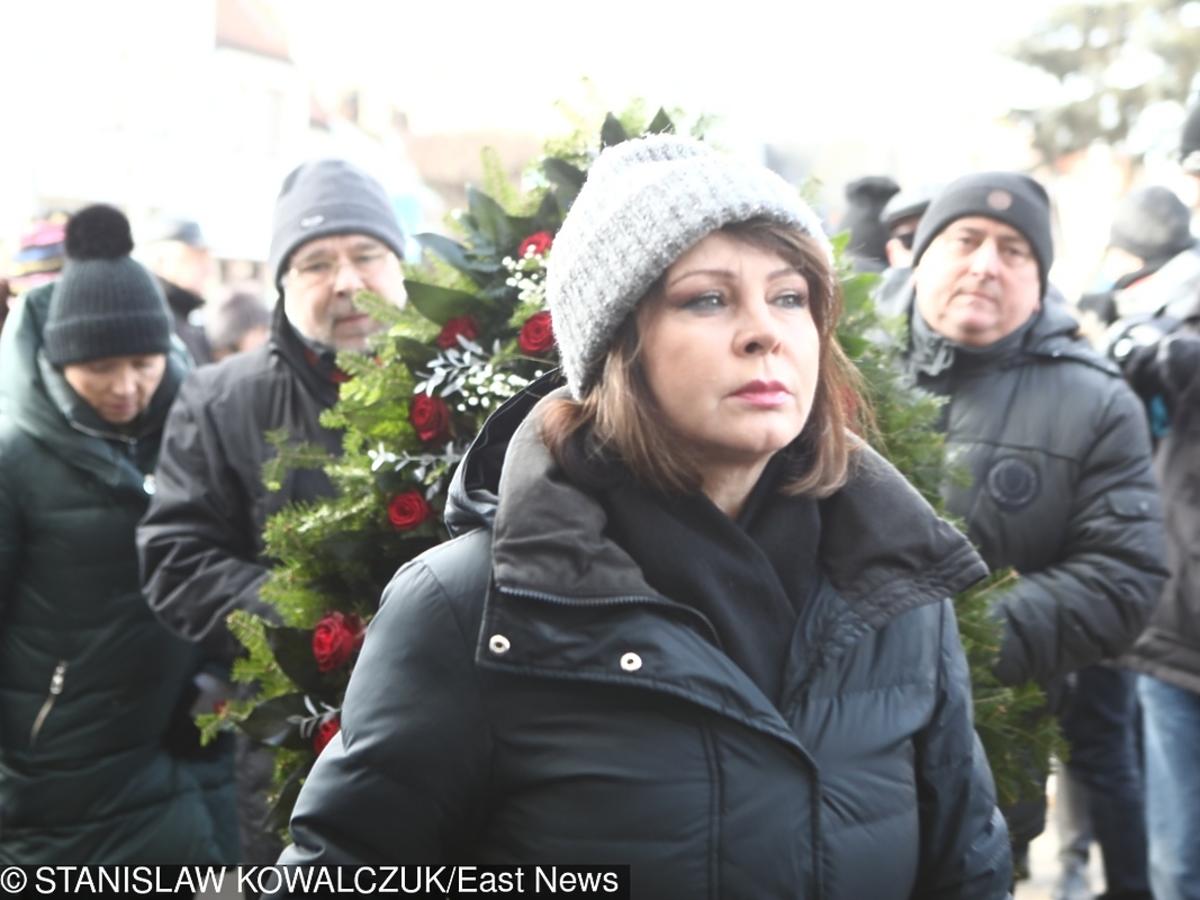 Izabela Trojanowska na pogrzebie Agnieszki Kotulanki