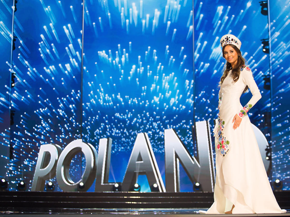 Izabella Krzan na pokazie preeliminacyjnym Miss Universe