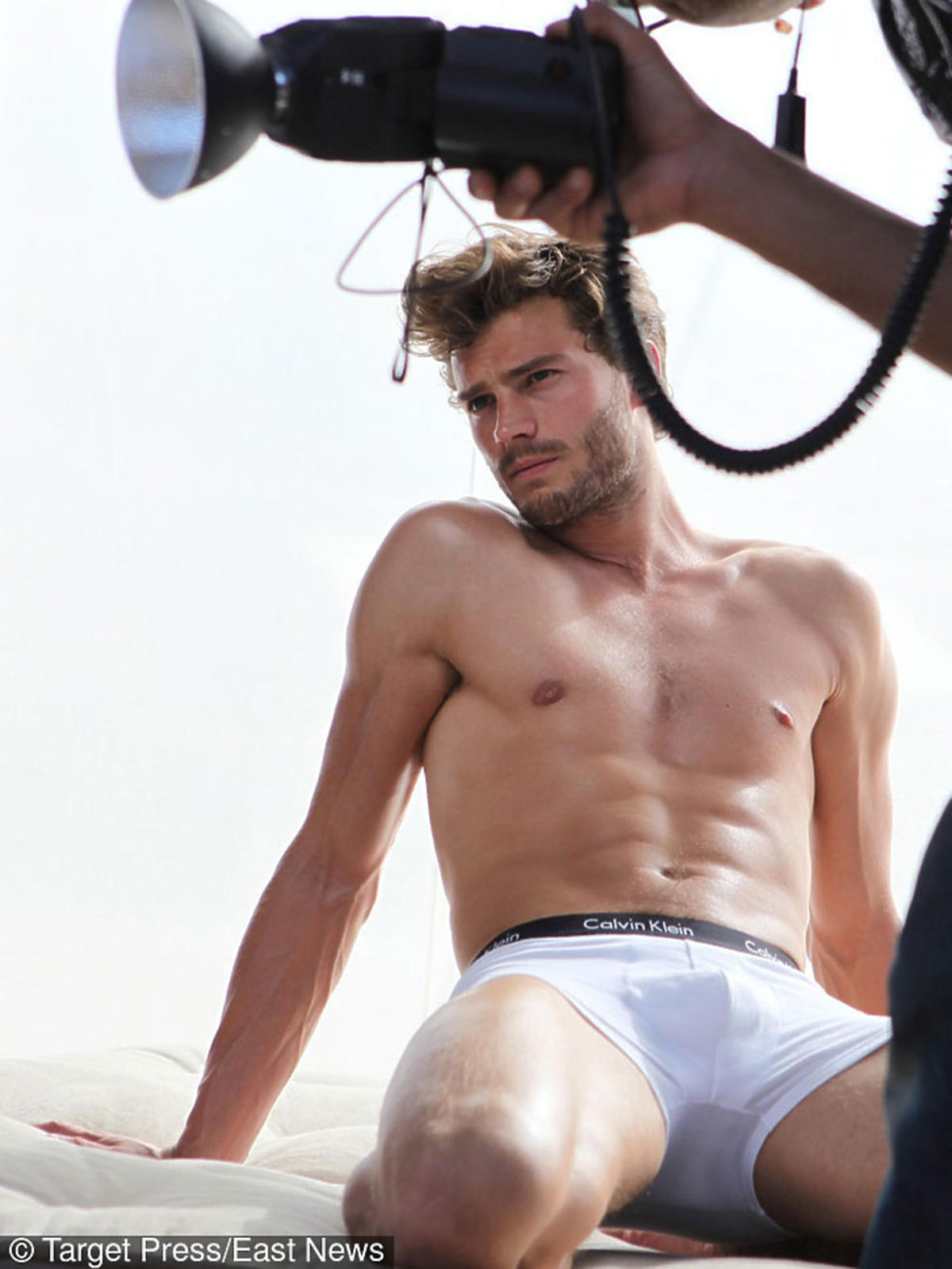 Jamie Dornan jako model w kampanii Calvin Klein - zdjęcia