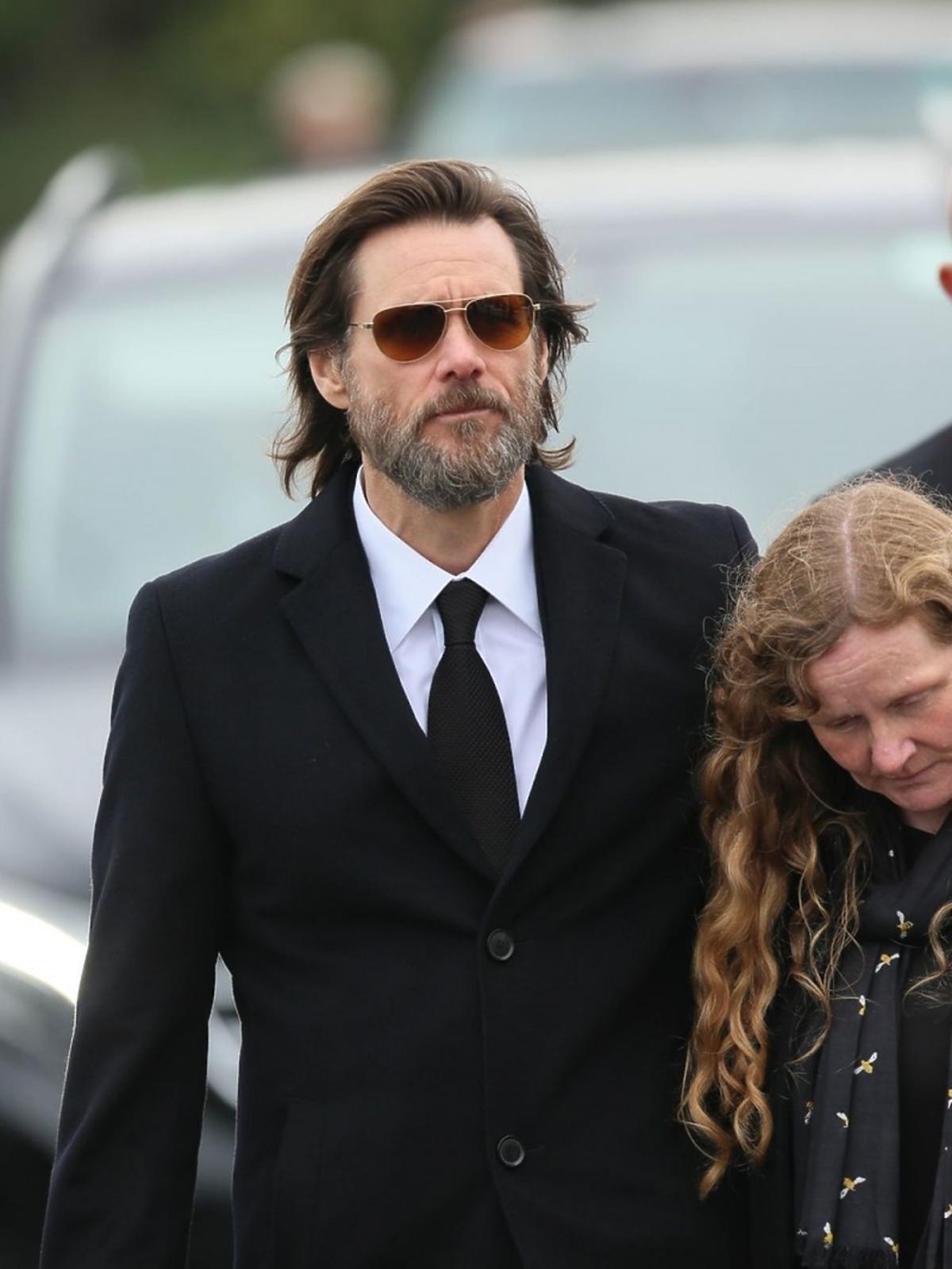 Jim Carrey na pogrzebie