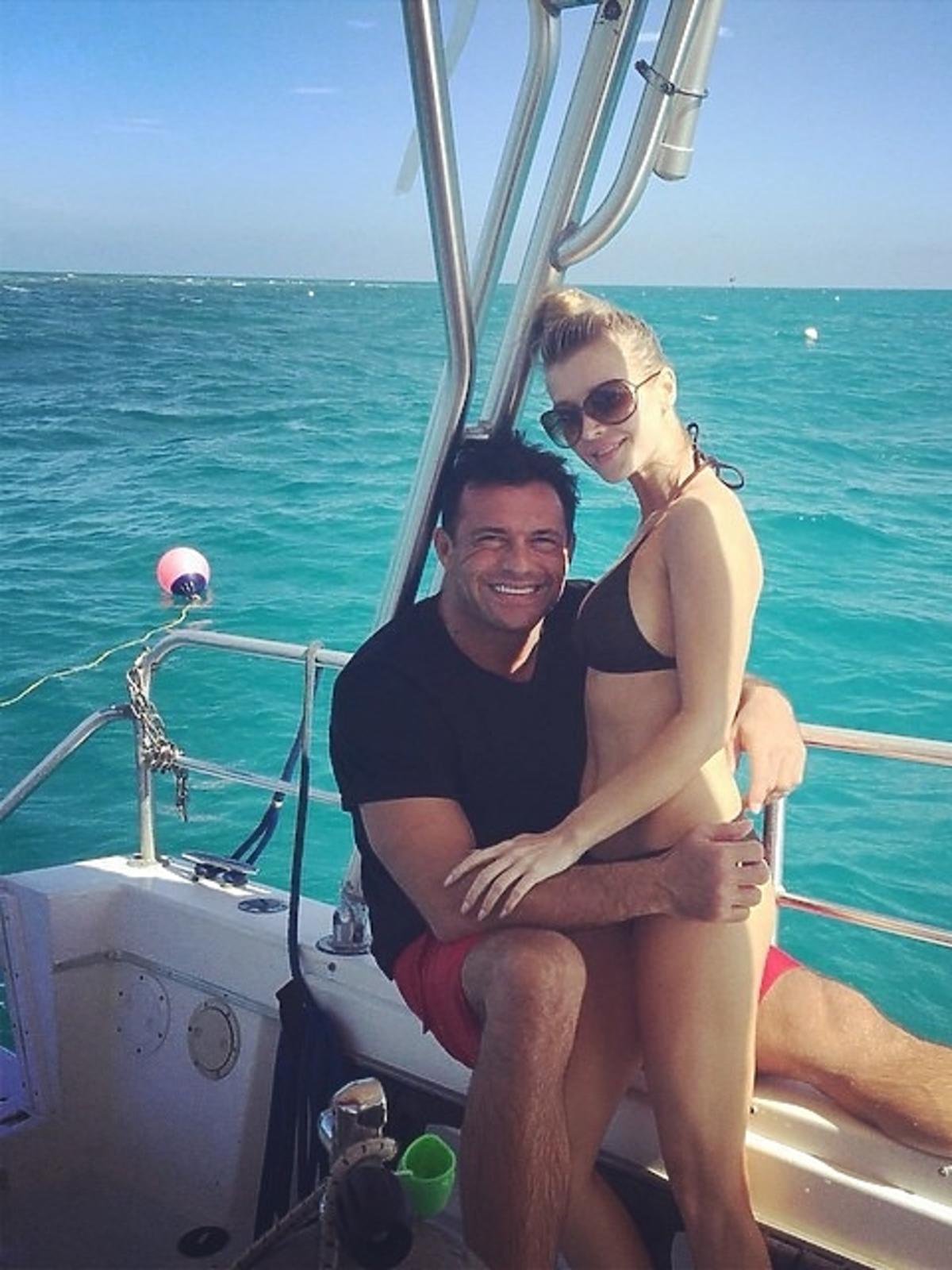 Joanna Krupa i Romain Zago na wakacjach w Palm Island