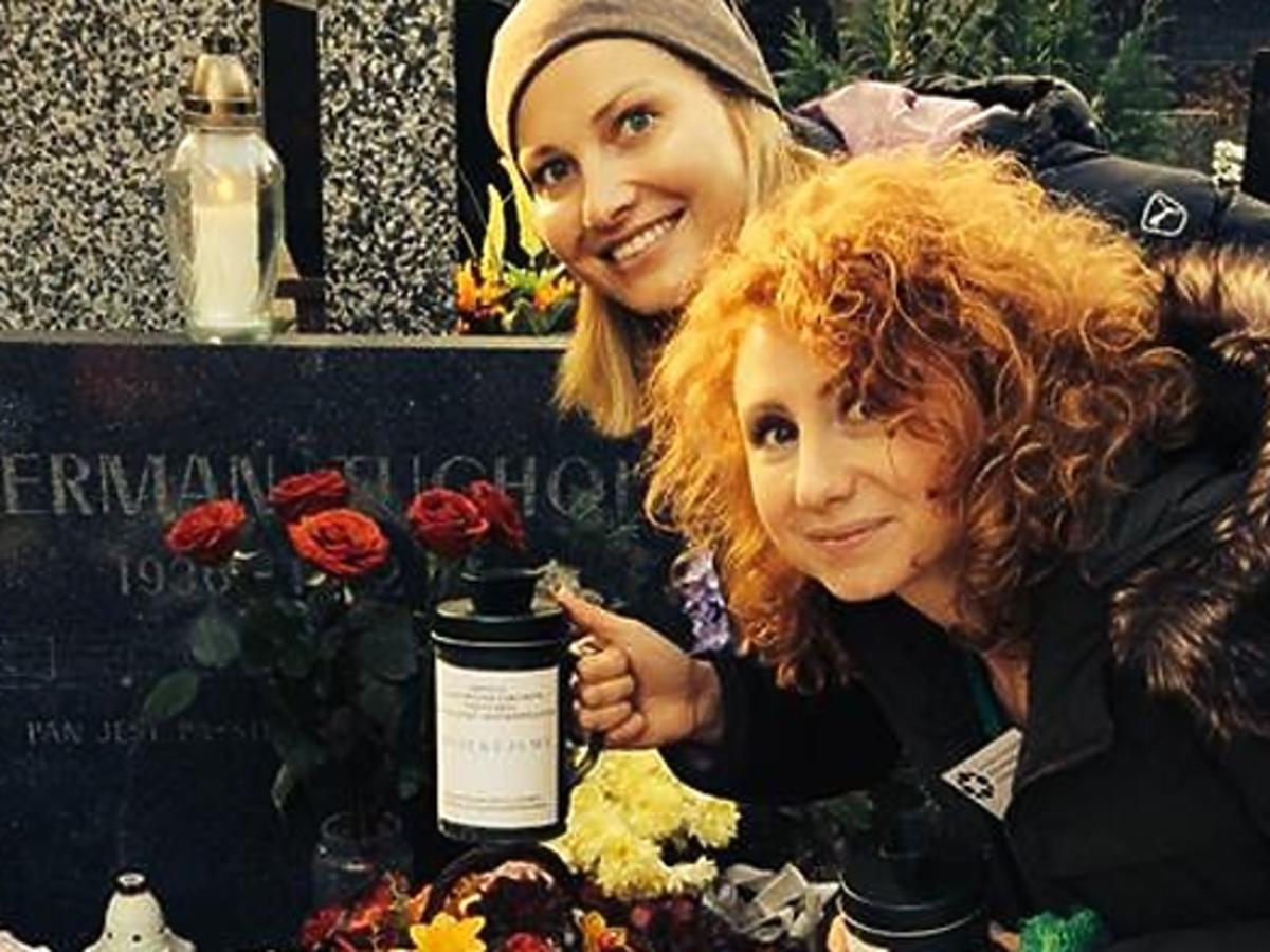 Joanna Moro nad grobem Anny German
