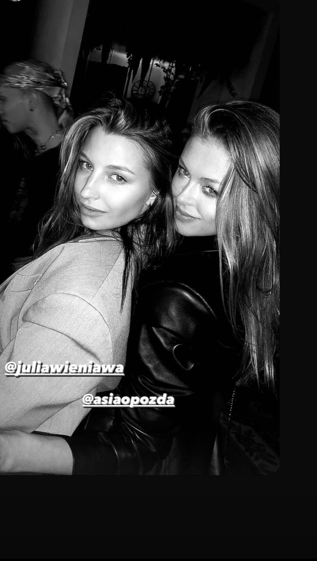 Joanna Opozda i Julia Wieniawa na wspólnej imprezie