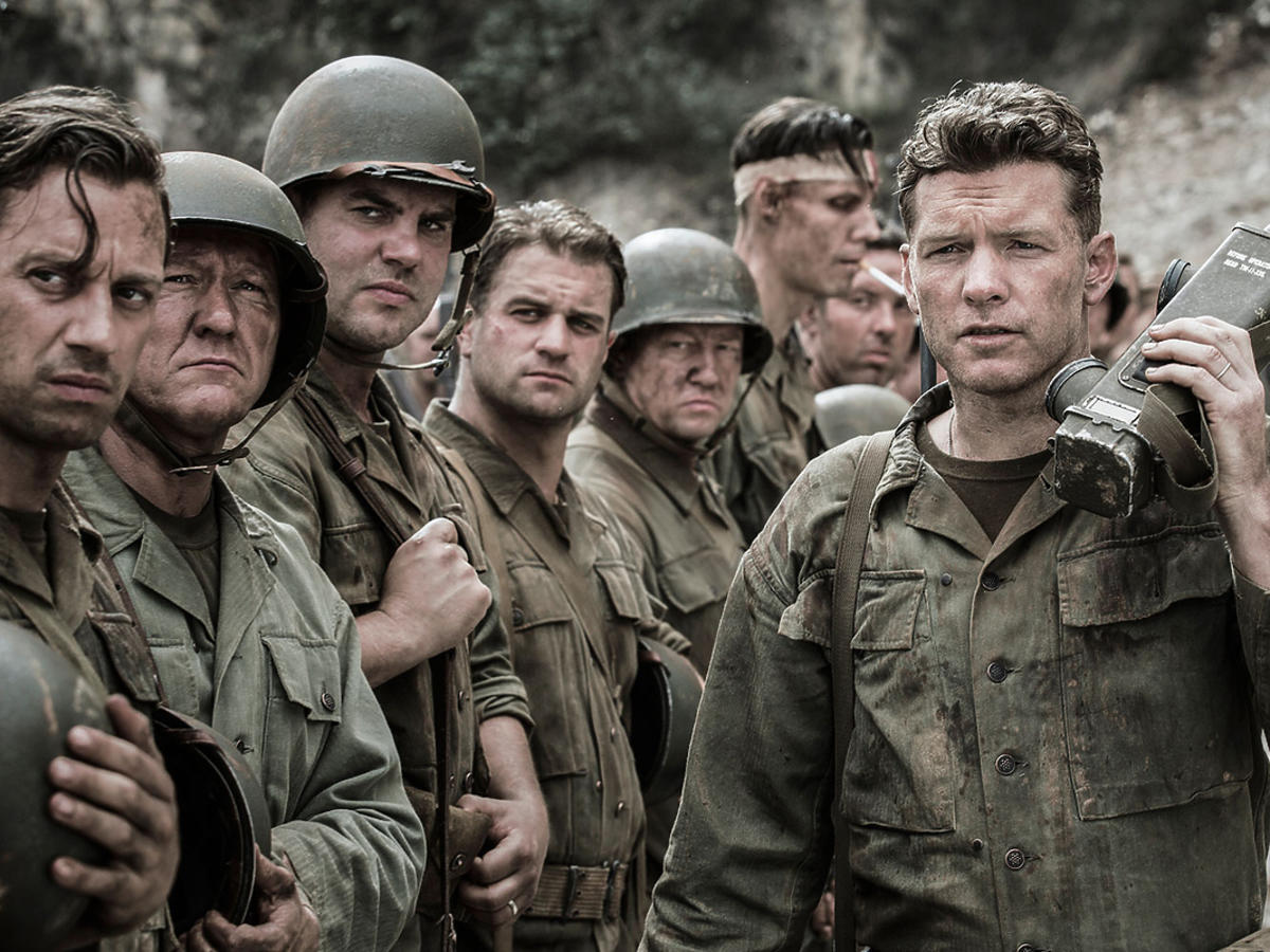 Kadr z filmu w reżyserii Mela Gibsona - Przełęcz ocalonych