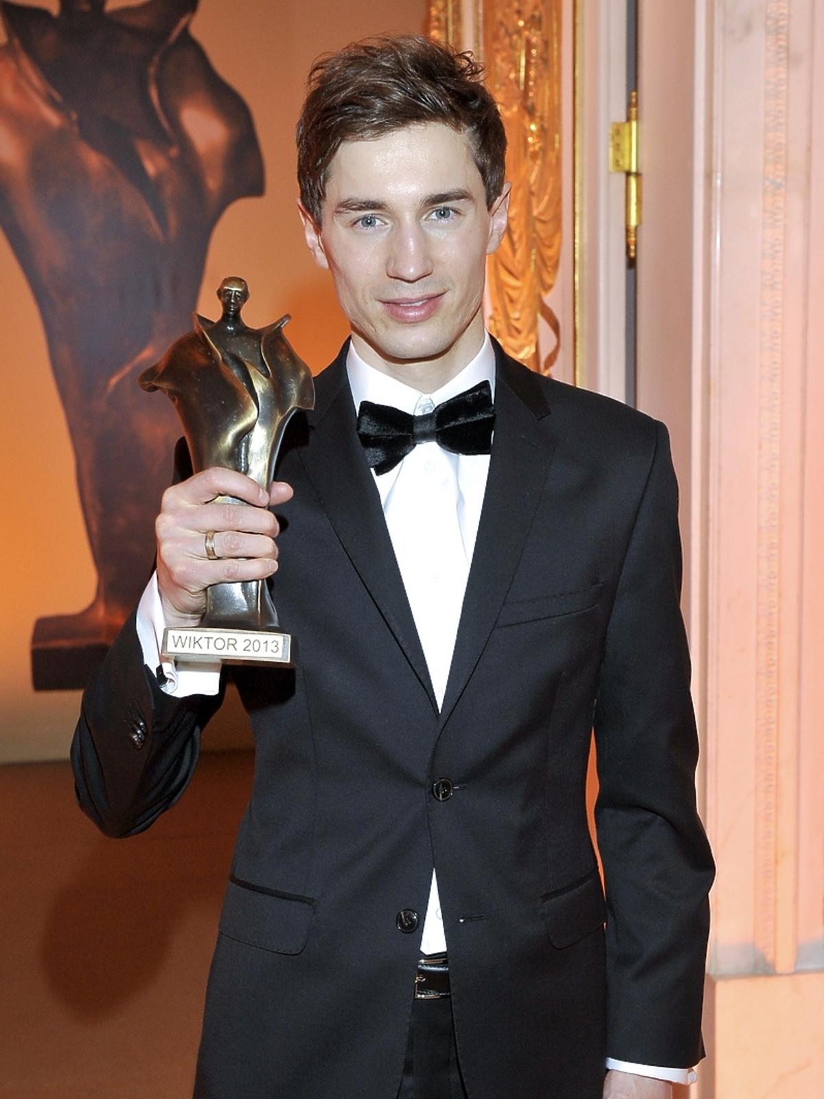 Kamil Stoch nago. Kamil Stoch w rozbieranej sesji. Naga sesja Kamila Stocha