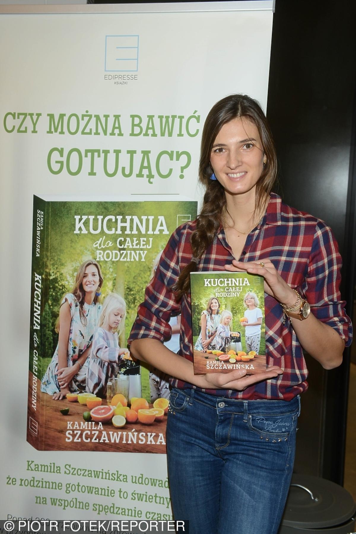 Kamila Szczawińska promuje książkę 