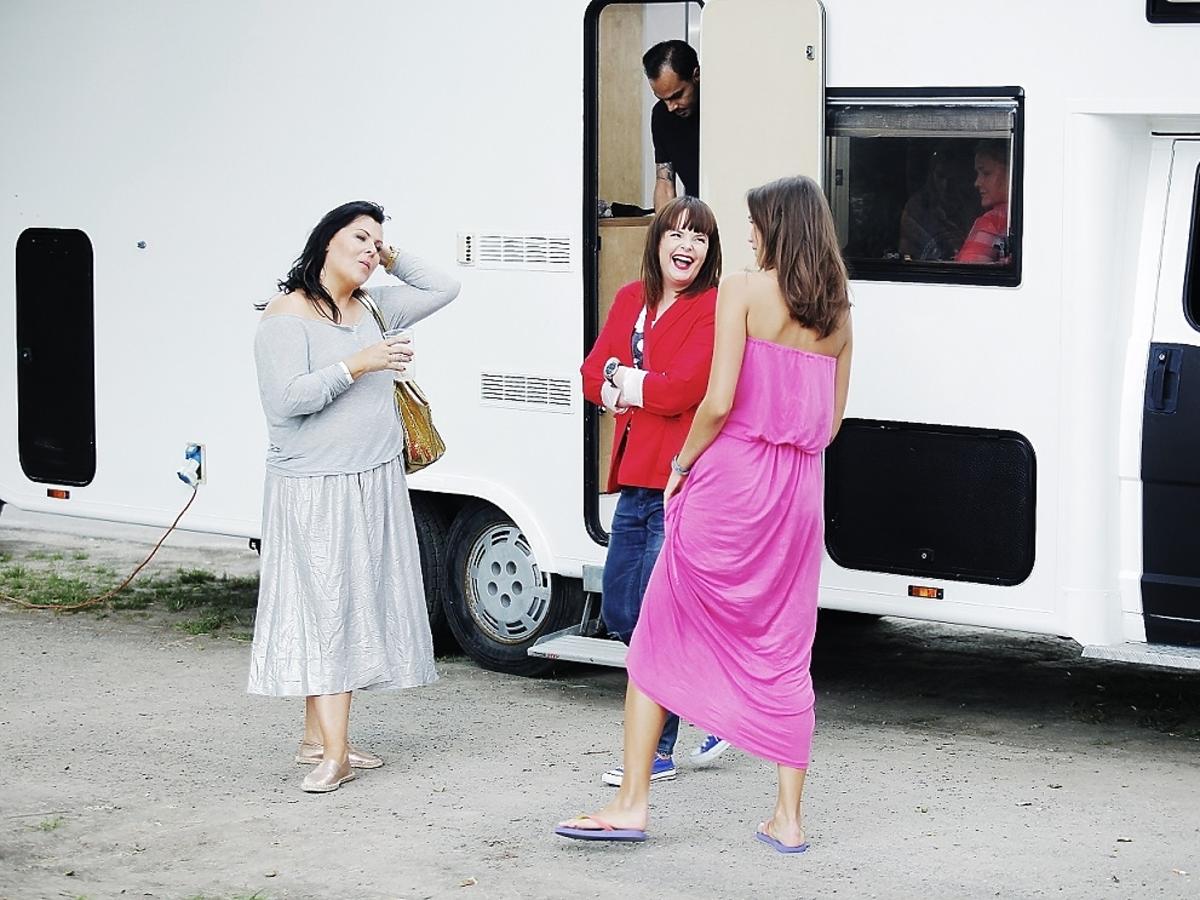 Karolina Korwin Piotrowska, Paulina Krupińska podczas sesji zdjęciowej