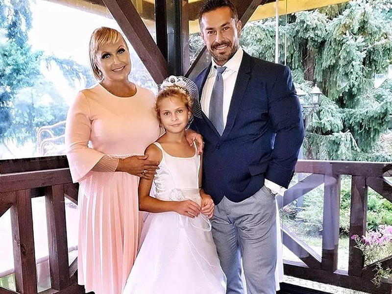 https://s3.party.pl/newsy/kasia-skrzynecka-na-komunii-corki-574500-4_3_800.jpg