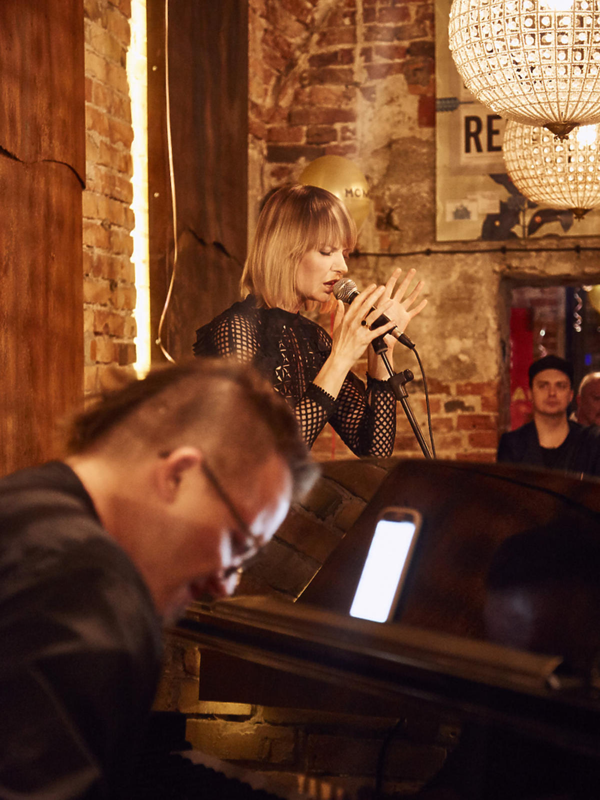 Kasia Stankiewicz na koncercie w MOMU