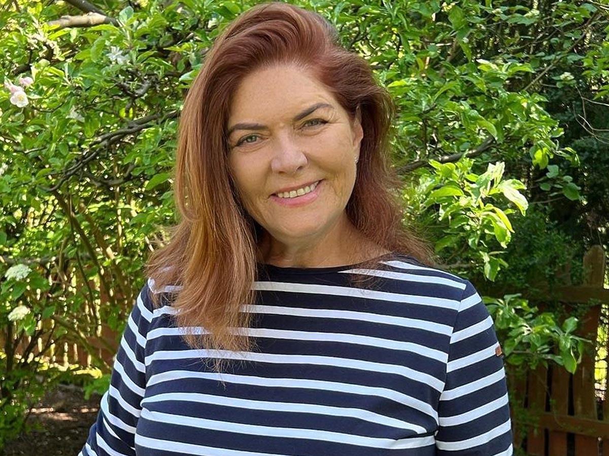 Katarzyna Dowbor w ogrodzie