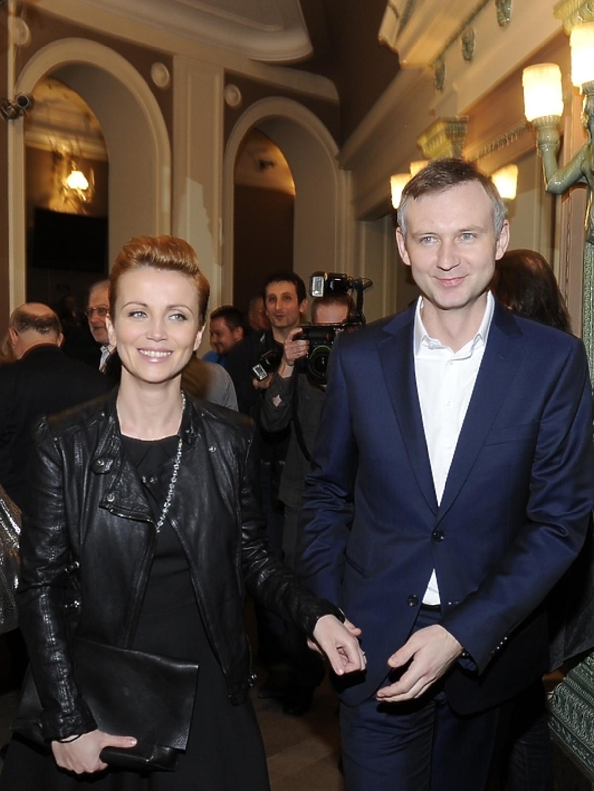 Katarzyna Zielińska z narzeczonym na premierze spektaklu