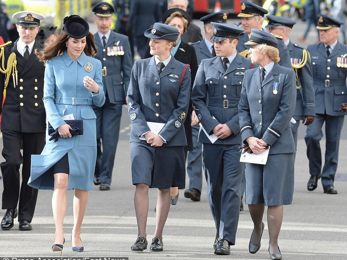 Kate Middleton w drodze na niedzielną mszę