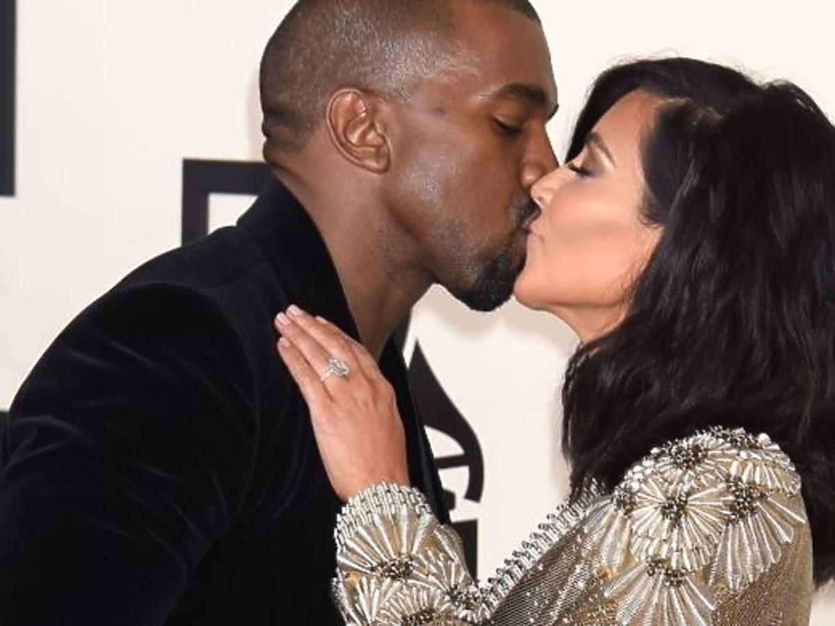 Kim Kardashian i Kanye West na rozdaniu nagród Grammy 2015