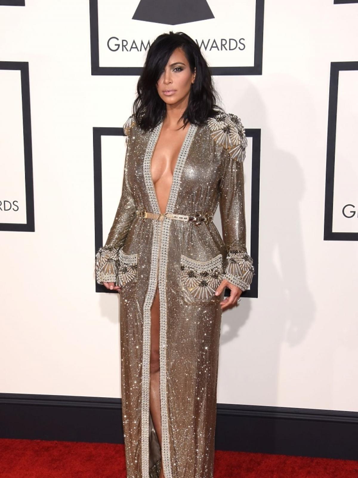 Kim Kardashian na rozdaniu nagród Grammy 2015