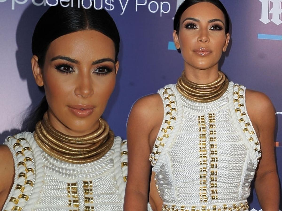 Kim Kardashian w sukience ze sznurka z metką Balmain