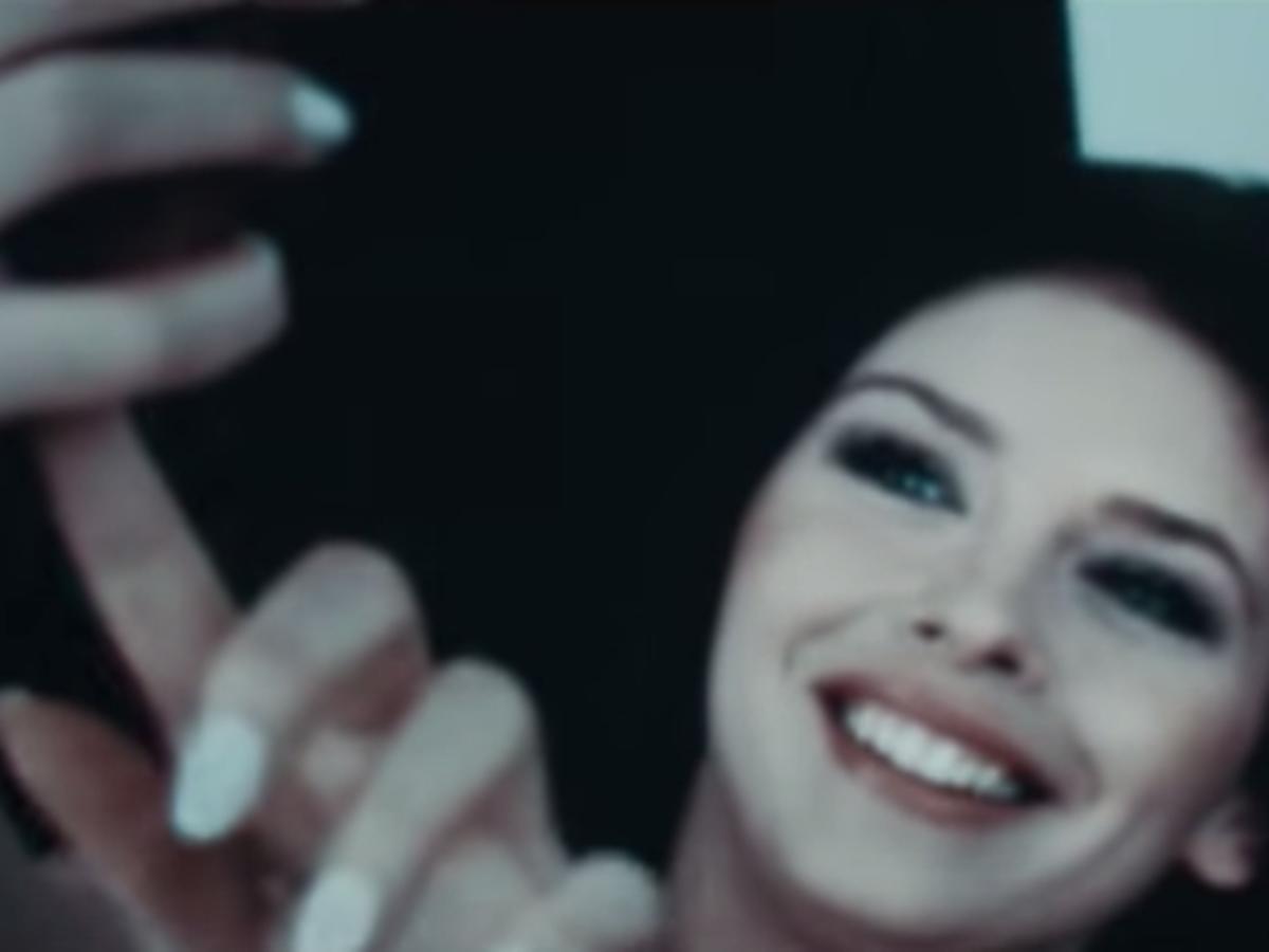 Klaudia Halejcio w teledysku Jarka Wista