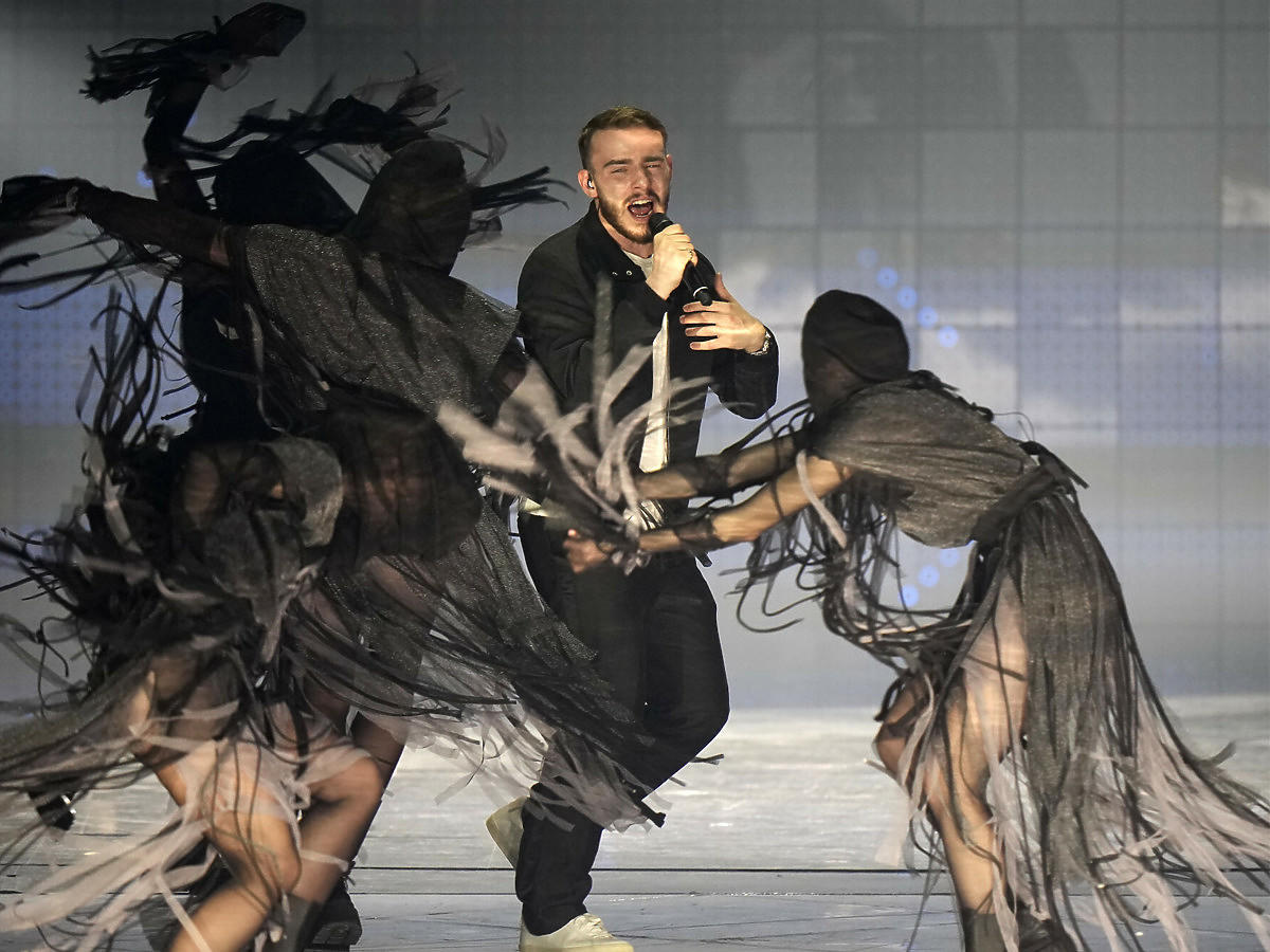 Krystian Ochman w finale Eurowizji 2022