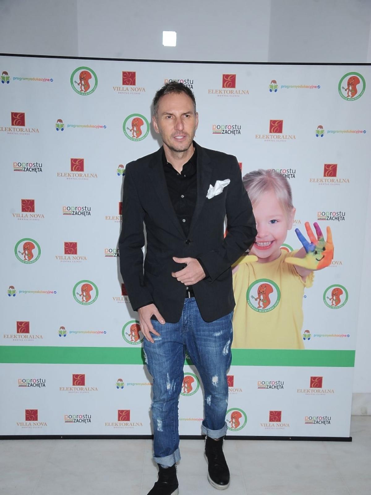 Krzysztof Gojdź na urodzinach fundacji Wiewiórki Julii