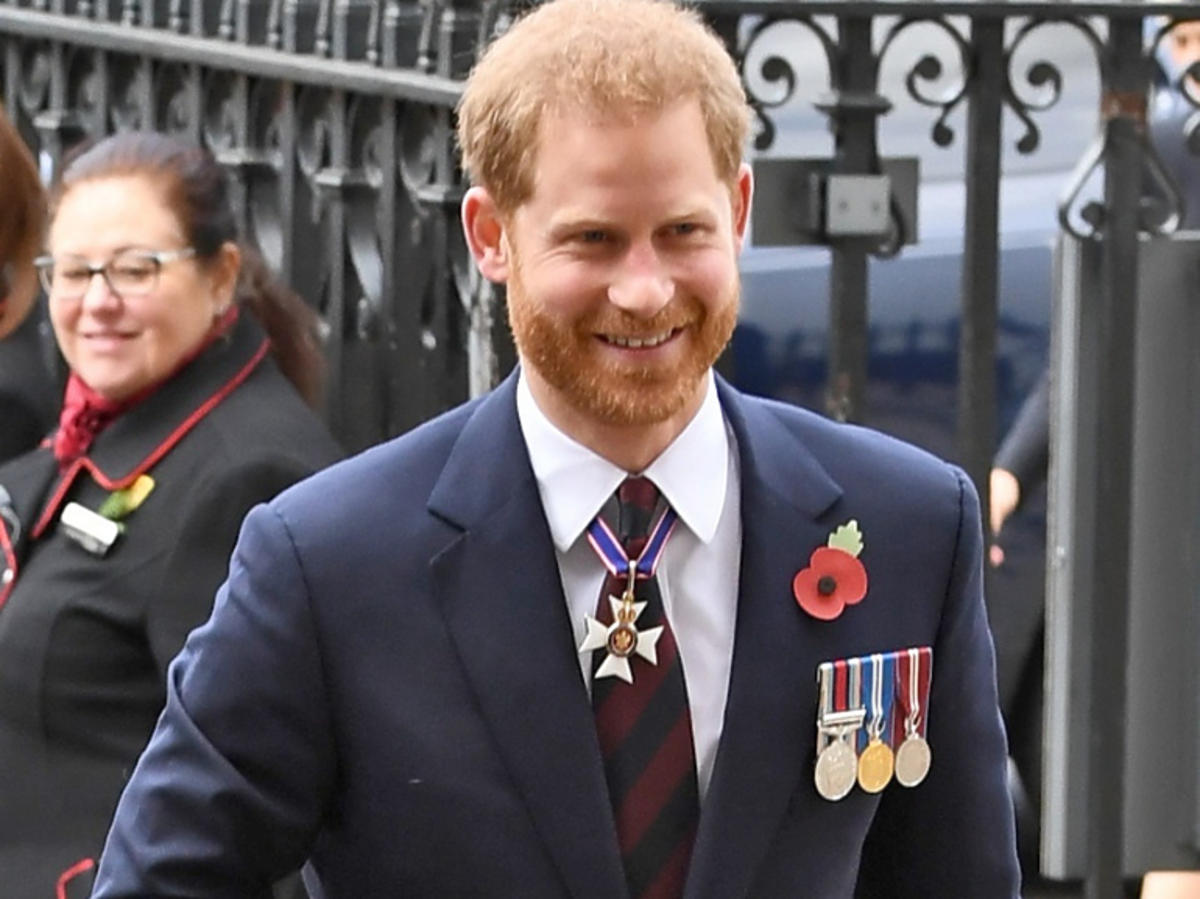 Książę Harry z medalami