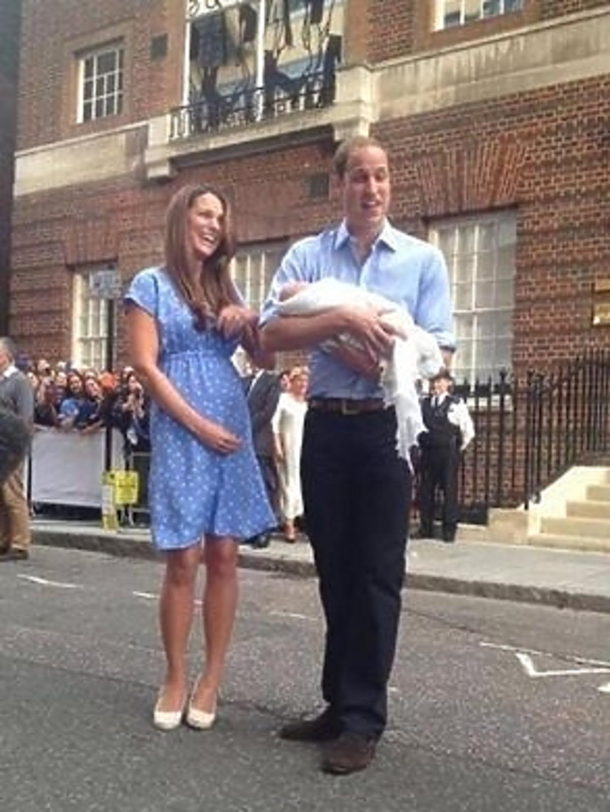 Księżna Kate i Książę William z dzieckiem