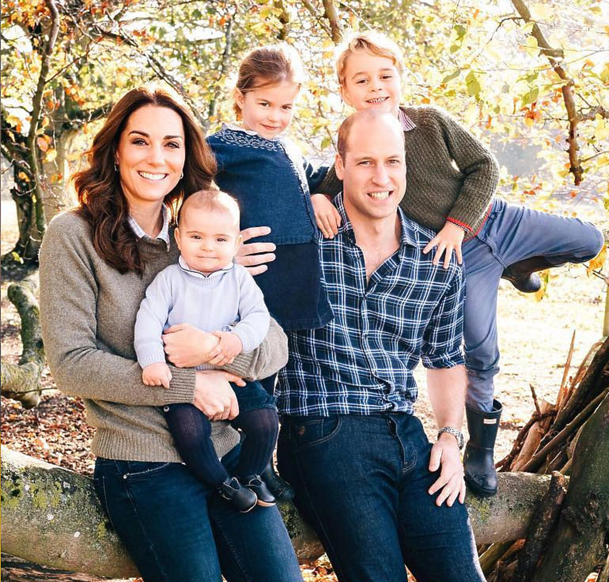 Księżna Kate i książę William z dziećmi