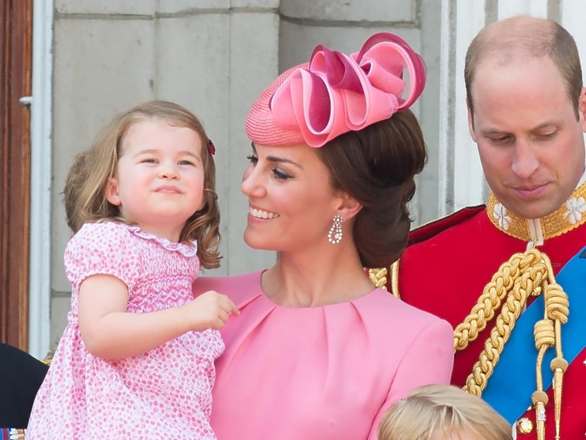 Księżna Kate, książę William, Charlotte i George na 91. urodzinach królowej Elżbiety