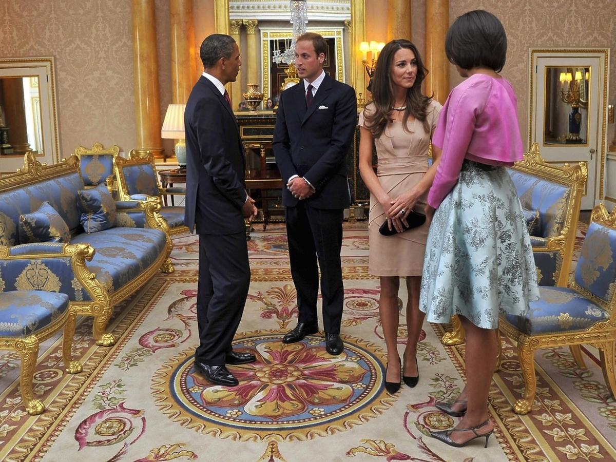 Księżna Kate na spotkaniu z Barrackiem i Michelle Obama w sukience Reiss
