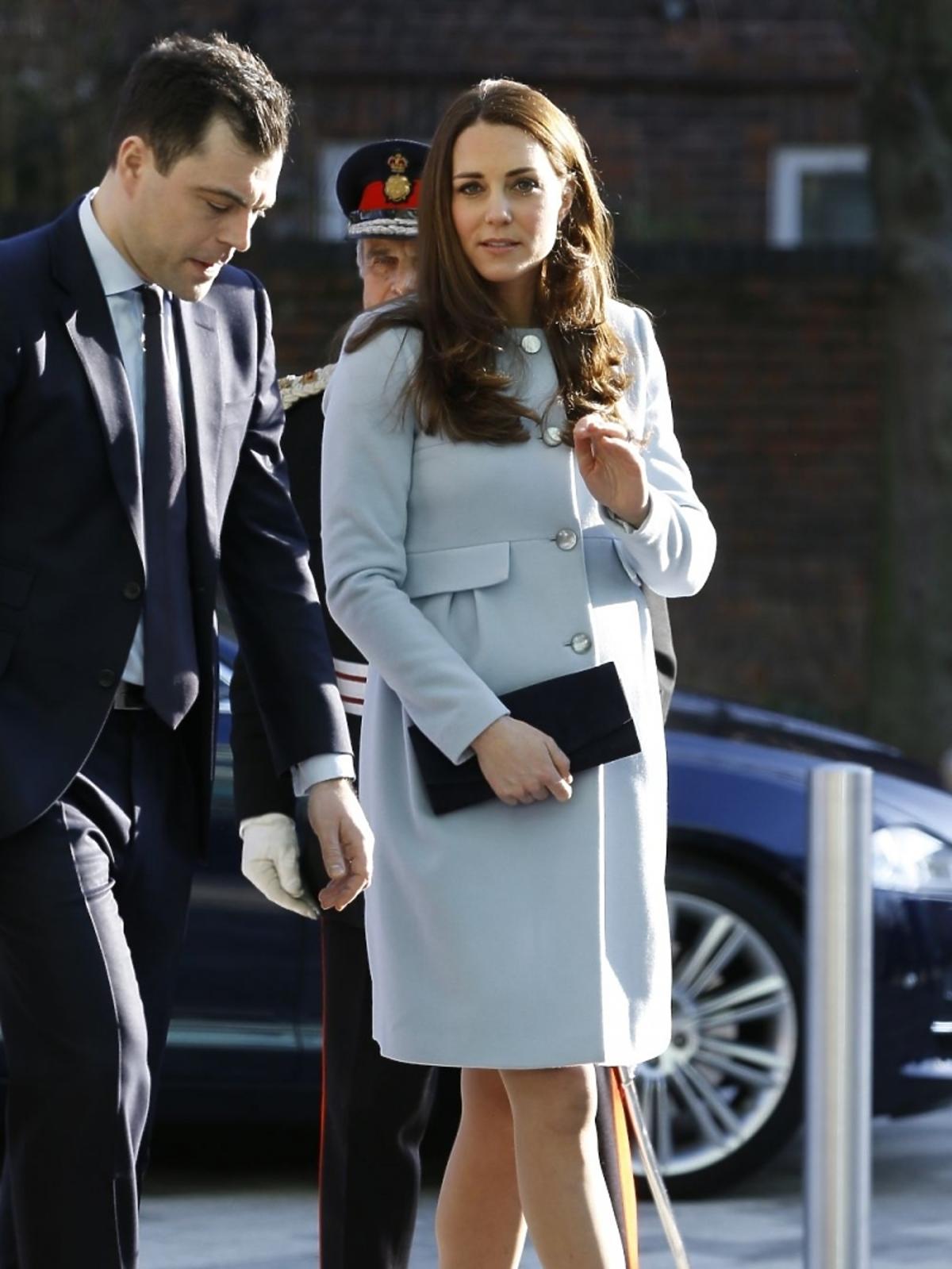 Księżna Kate w siódmym miesiącu ciąży