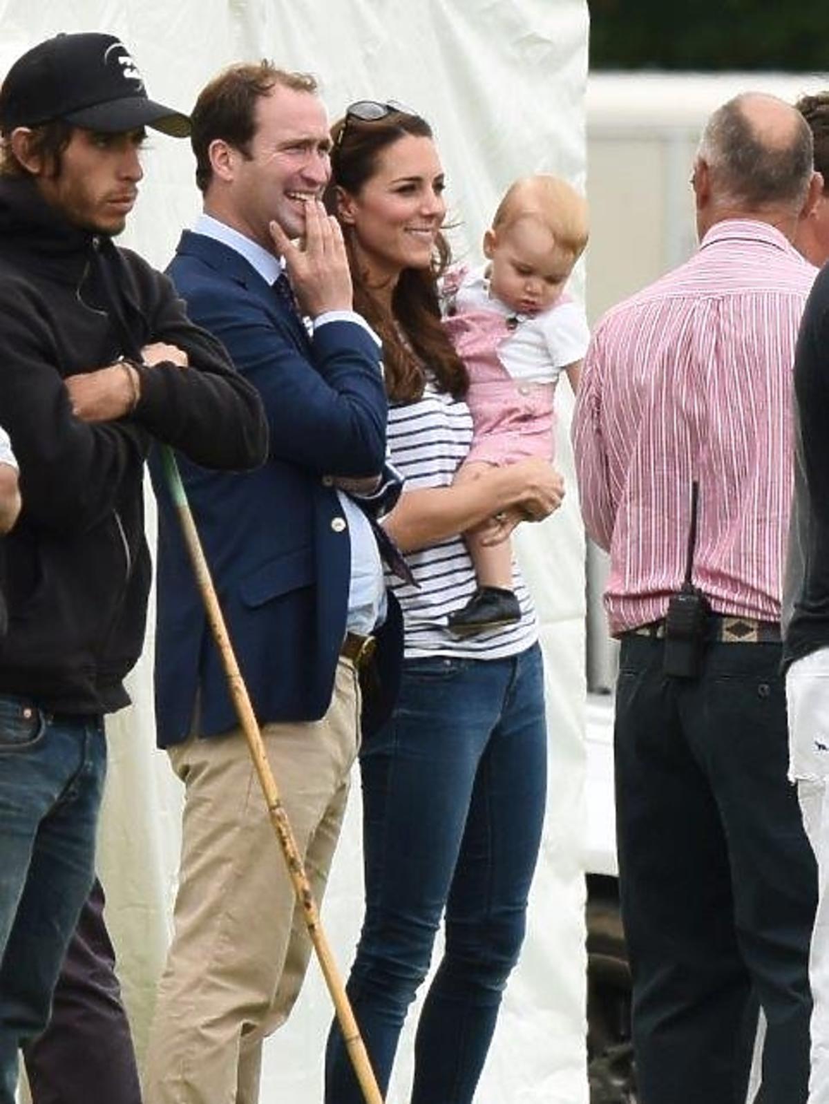 Księżna Kate z synem na meczu polo
