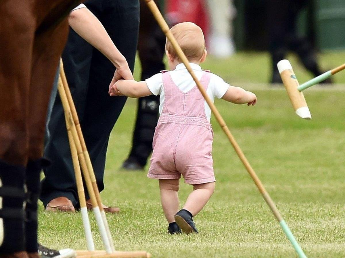 Księżna Kate z synem na meczu polo