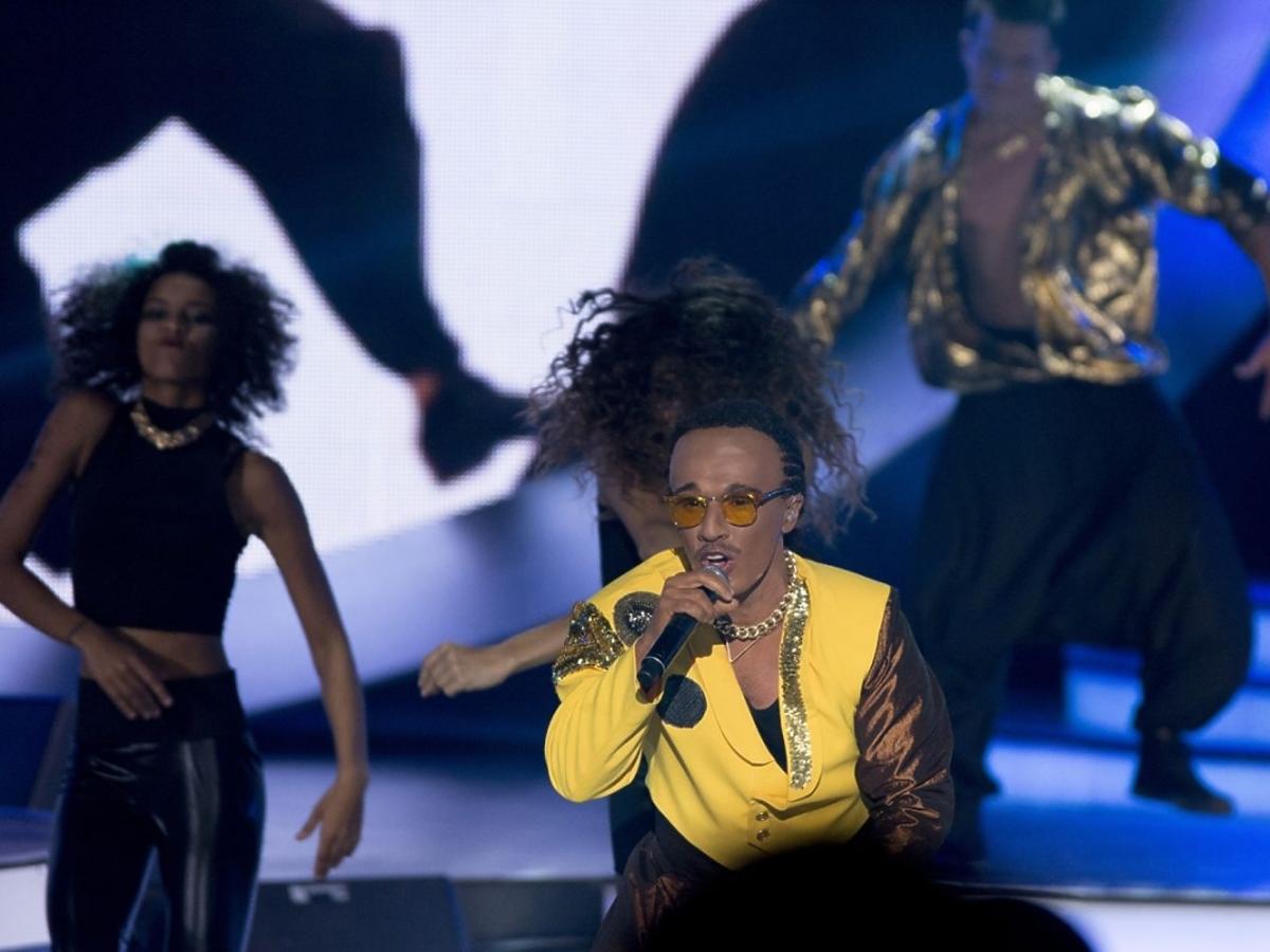 Kuba Molęda jako MC HAMMER