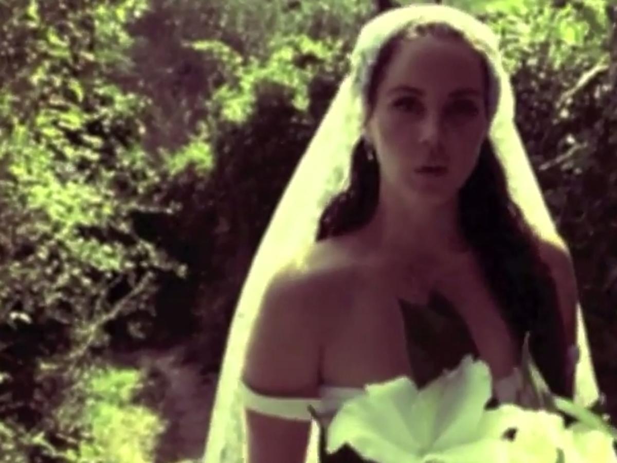 Lana Del Rey w sukni ślubnej