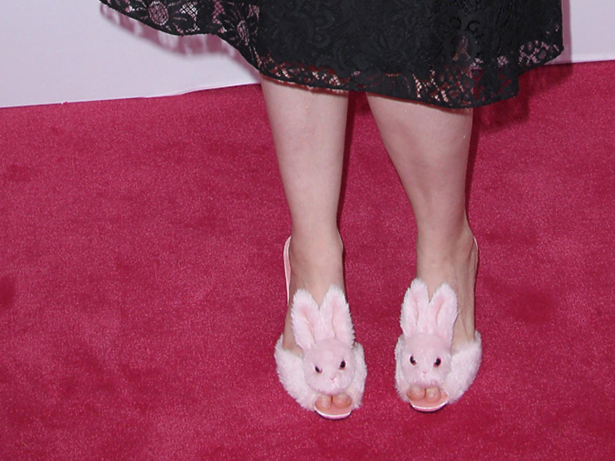 Lena Dunham w butach z królikami