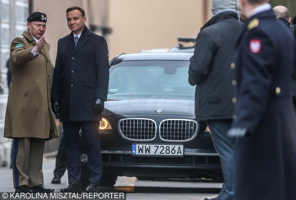 Limuzyna BMW prezydenta Andrzeja Dudy