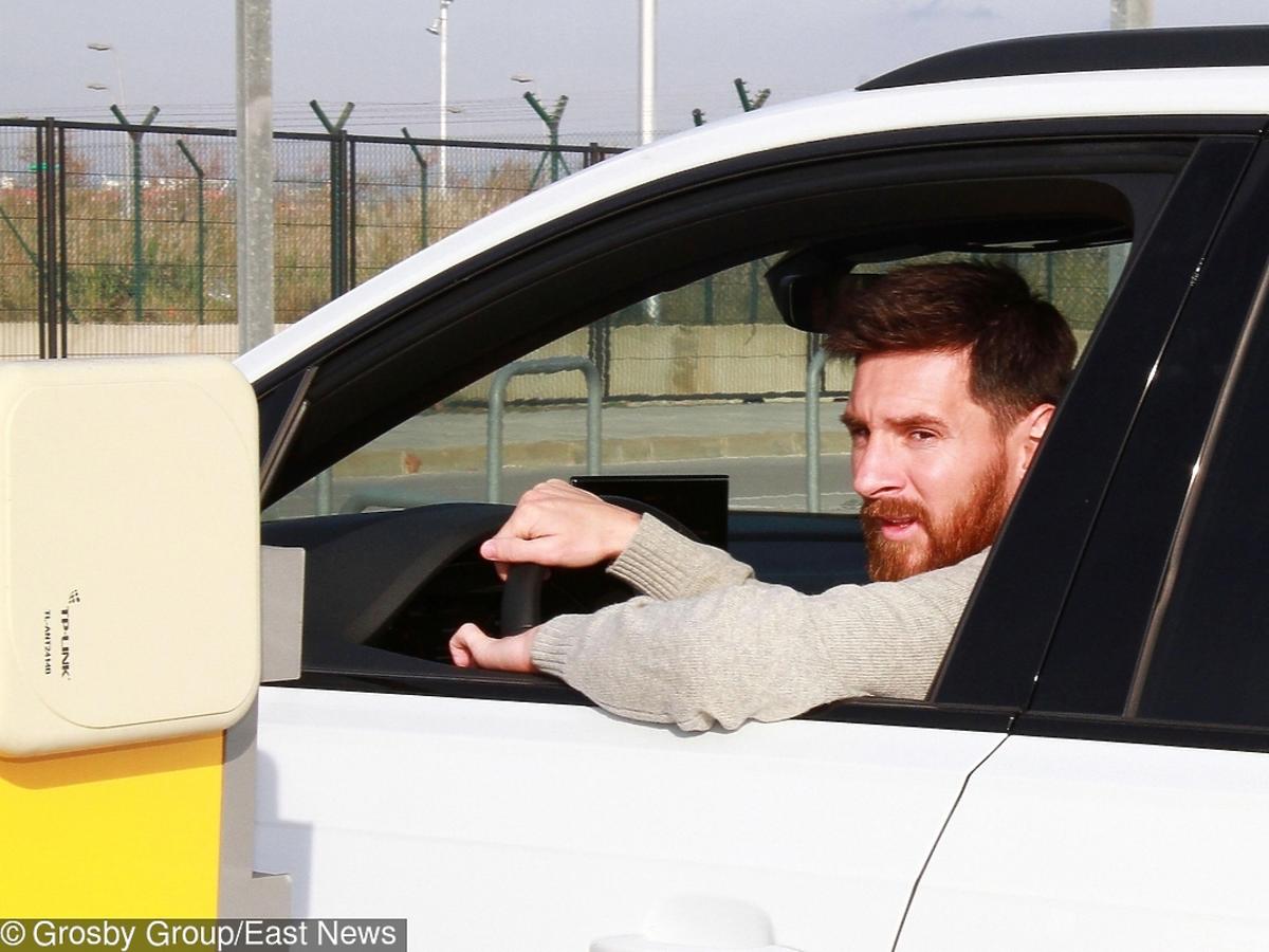 Lionel Messi w samochodzie