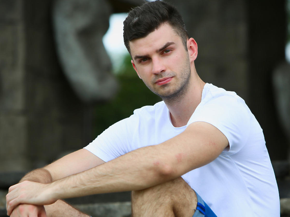 Łukasz Kobus - uczestnicy programu "Hotel Paradise"