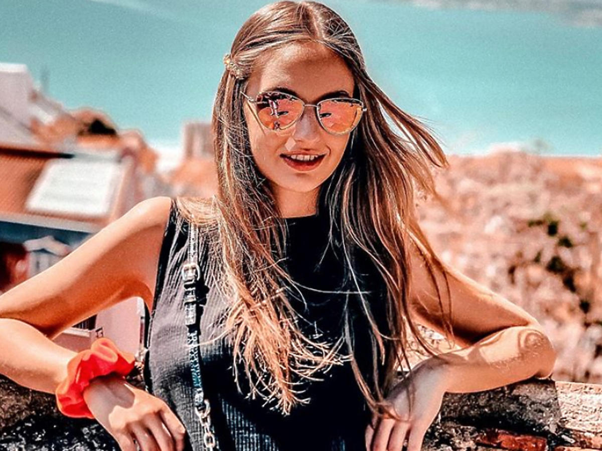 Magda Bereda w czarnej bluzce