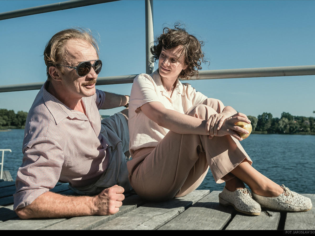 Magdalena Boczarska i Eryk Lubos w filmie Sztuka kochania