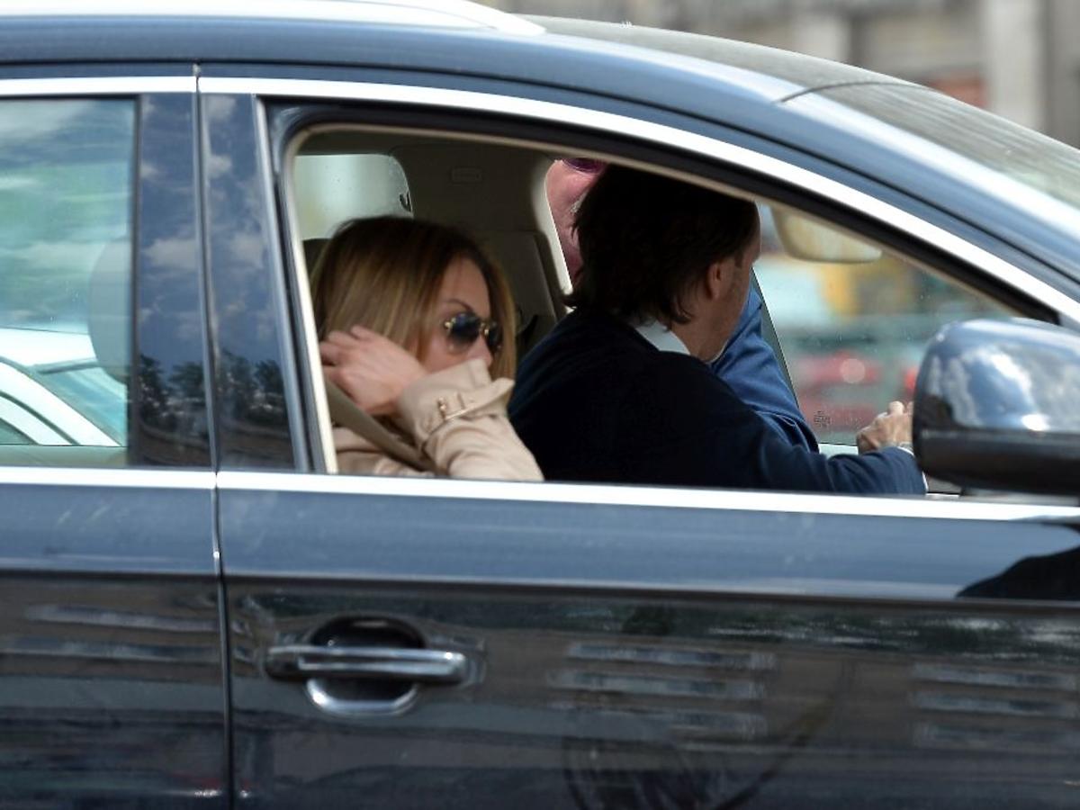 Małgorzata Rozenek, Radek Majdan w samochodzie Audi