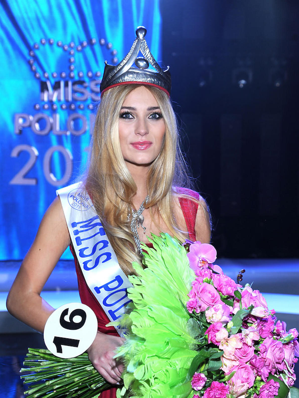 Marcelina Zawadzka Miss Polonia z 2011 w koronie